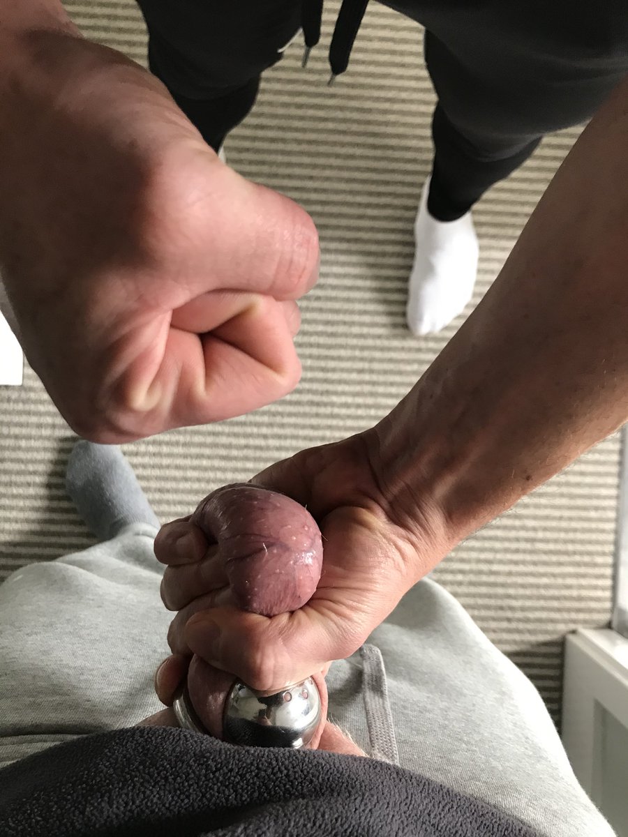 Walking round London when a Dom needed to let off some steam my poor fag balls are killing #subfag #gayfag #gaybottom #gayballbusting #teamlocked #chastity #locked #ballbusting #cbt #gaykink #gaybdsm #gaydom