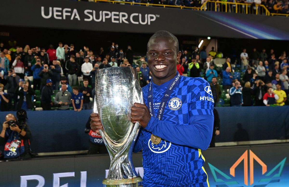 footballontnt's tweet photo. N'Golo Kante can't stop winning (or smiling) 🏆 https://t.co/RoTDtd3BM5