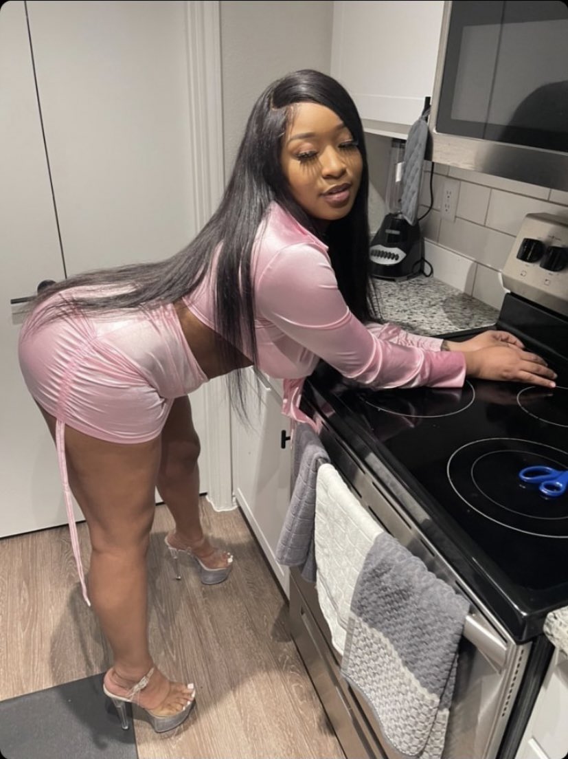 _KaylanB's tweet photo. 🤌🏽💋 https://t.co/lcfNHZw5cO