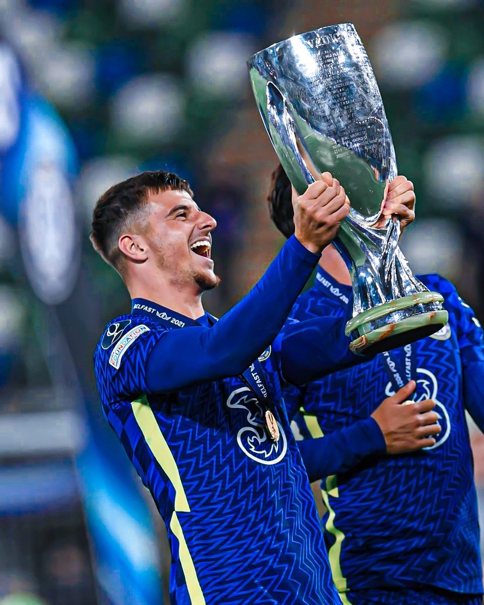 CfcIvannn's tweet photo. Mount vs Villarreal.   Bruno vs Villarreal #SuperCup #Chelsea https://t.co/qxAVGk5GkM