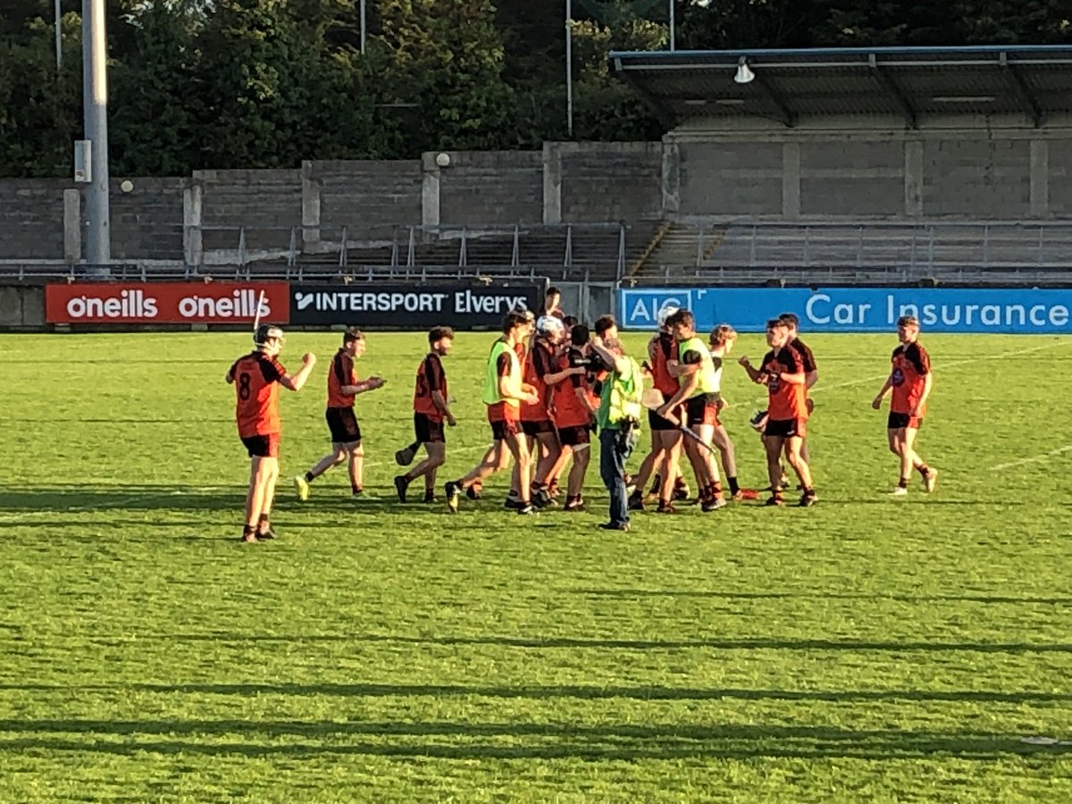 Congratulations to <a href="/gaabsj/">Cumann Naomh Eoin Baile an tSaoir</a> Minor Hurlers on winning the <a href="/DubGAAOfficial/">Dublin GAA</a> Minor B Championship 1-14 to 0-10. 👏👏👏👏🧡🖤🧡🖤 #BSJALLTHEWAY