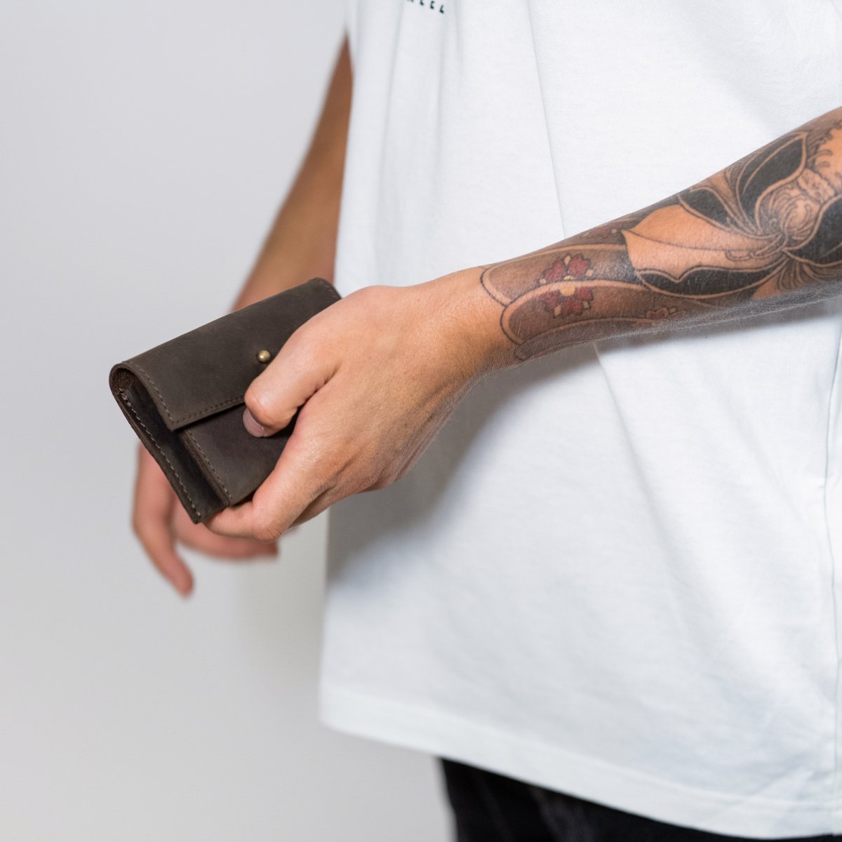 elf_bread's tweet photo. Less is more. Count on our front pocket wallets to carry your day-to-day essentials. 
Shop now:  https://t.co/689QpDJgZE

#elfbread #handmade #leatherwallet #wallet #handmadewallet #slimwallet #smallwallet #unisex #unisexwallet https://t.co/ZkawBKaSus
