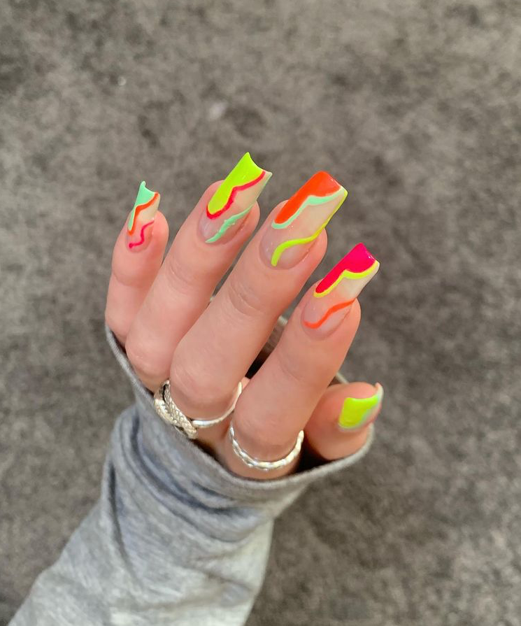 Salon_Perfect's tweet photo. Groovy Mani 🌈

#Salonperfect #Walmartexclusive #lashes #makeuplooks #drugstorebeauty #drugstorefinds https://t.co/Zdz2kQ4tKU