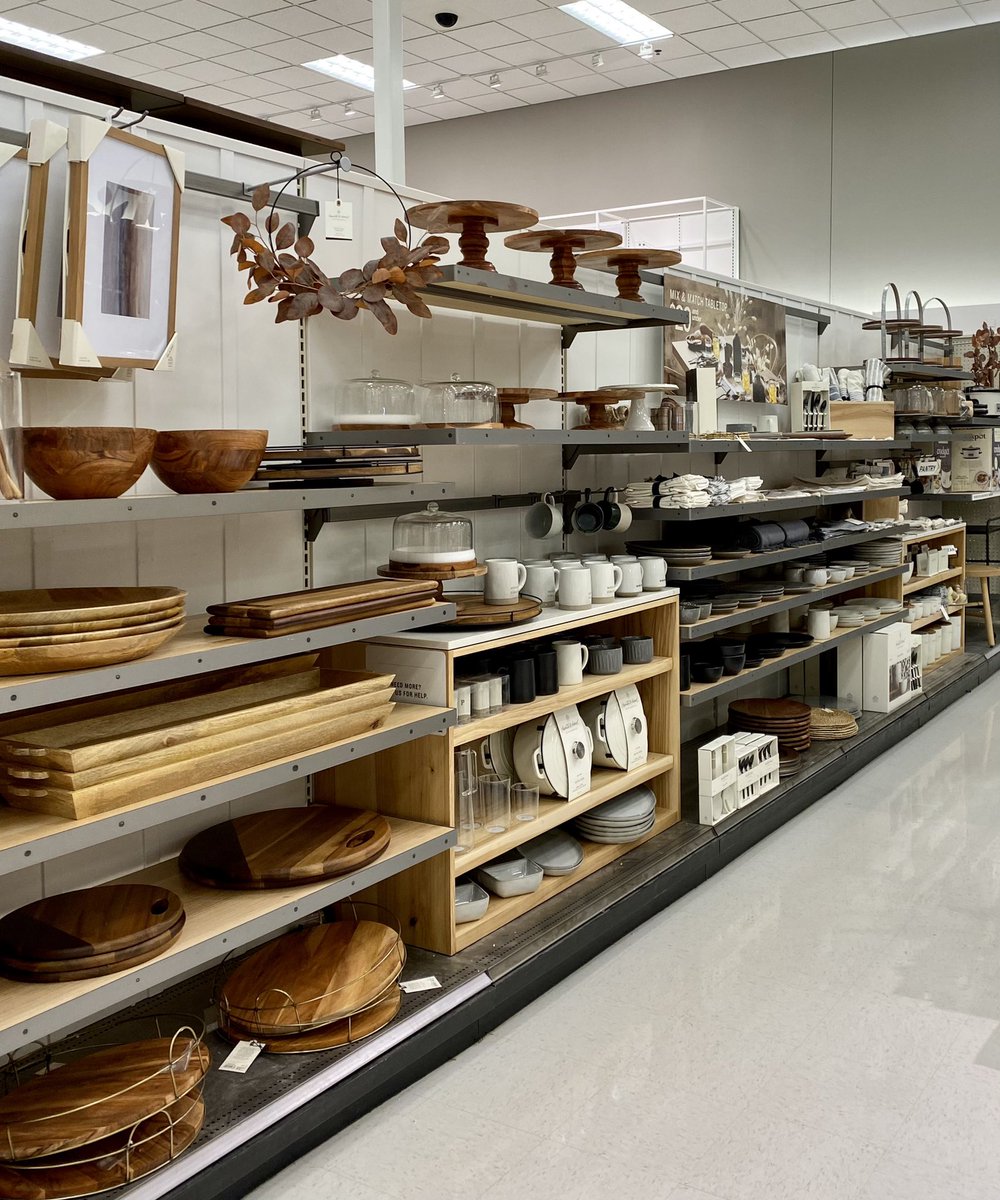 Looking for some family fun, hearth and hand is where it’s at.  Family pizza and game night coming at ya! 🍕🍕🕹🕹🏡🏠<a href="/kurtdgriebel/">@kurtdgriebel</a> <a href="/PaigeWendt_TGT/">Paige Wendt 🎯</a> @Samantha_TGT <a href="/RobSpringer/">Rob Springer</a> <a href="/brittrader_TGT/">Brittney Rader</a> <a href="/JenLellig/">Jen Lellig</a>