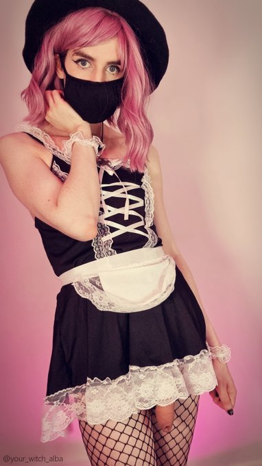 Watch 🔞Alba🧙‍♀️'s leaked NSFW photo on TwXstars