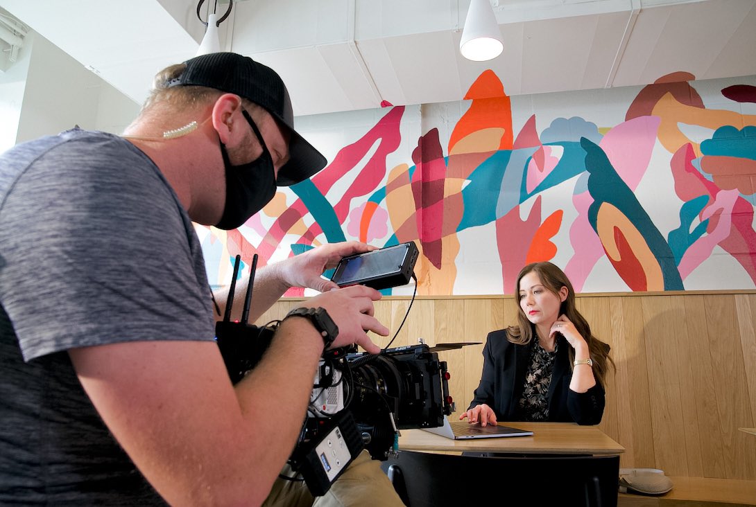 BigTableMedia's tweet photo. It’s always a good time on set! Here’s a behind-the-scenes look of our fun crew from “Point a View: A Designer Profile.” The series is dropping on the @MagnoliaNetwork app and @discoveryplus THIS FRIDAY❗️❗️

#BigTableMedia #MagnoliaNetwork #DiscoveryPlus #PointofView #POV #design https://t.co/i1TsP1akzs
