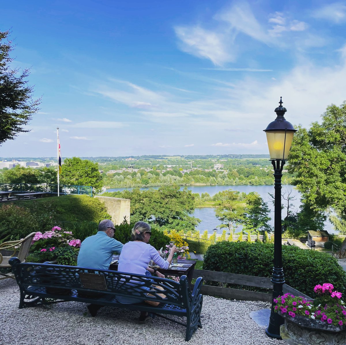 Lekker plekje! Zo mogen alle dagen zijn <a href="/magnifiekZL/">Magnifiek Zuid-Limburg</a> #maastricht #sintpietersberg