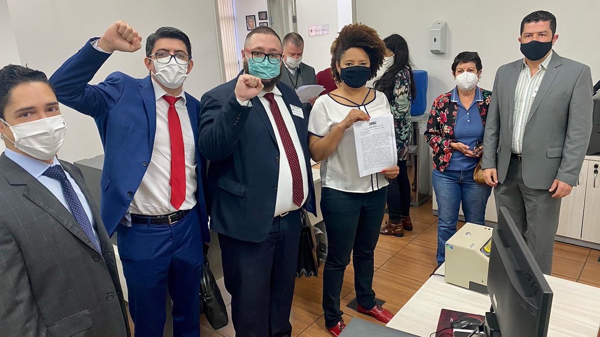 AnaNiceabc's tweet photo. JUSTIÇA IMPEDE ORLANDO MORANDO DE USAR O CAIXA DAS AUTARQUIAS PARA PAGAR DÍVIDAS DA PREFEITURA
1- Em decisão liminar, o Tribunal de Justiça de São Paulo suspendeu as leis e os decretos sancionados pelo prefeito que alteram as autarquias do município, entre elas a #FDSBC https://t.co/54vbZ0YheL
