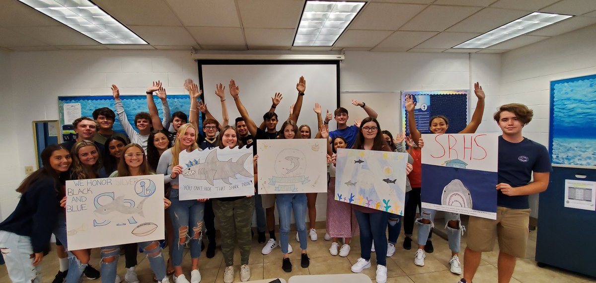 R2D2ish's tweet photo. IB seniors for the win. #srhstogether https://t.co/12rODxdw1B