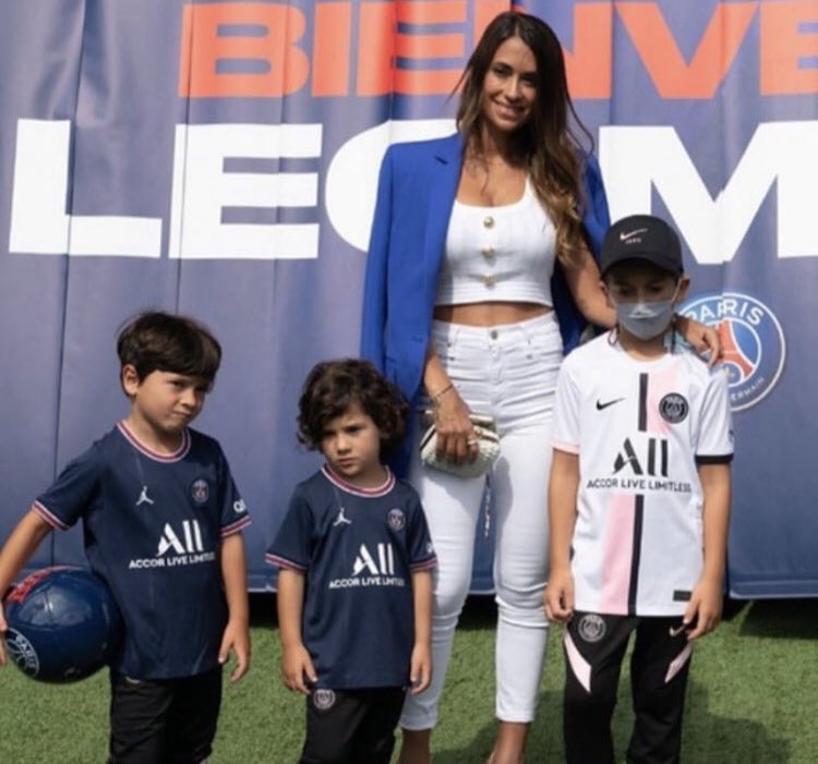 MasianBack's tweet image. Mdr les gosses sont dégoûtés