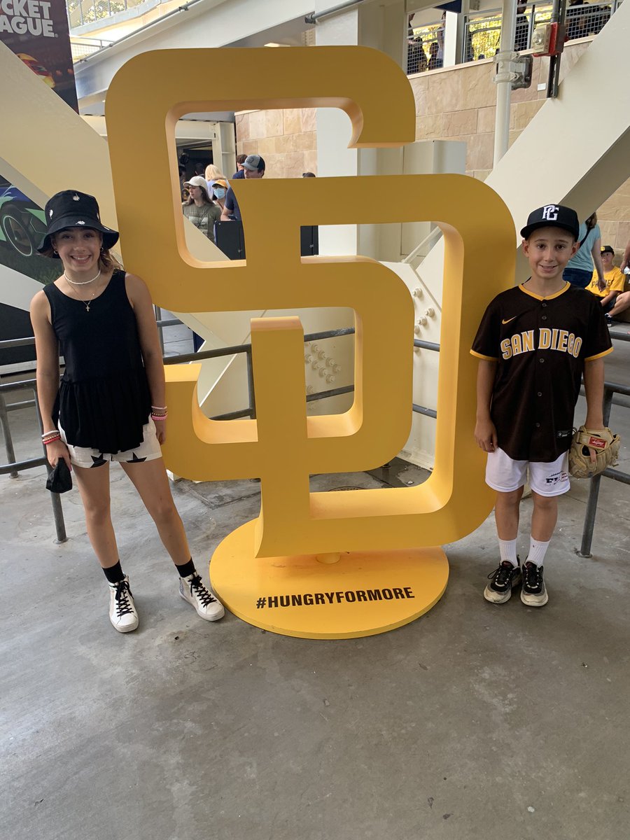 JohnnyPep's tweet image. San Diego in the house #HungryForMore