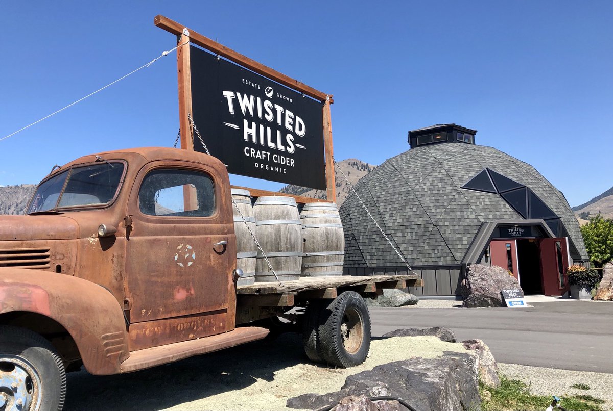 Can’t wait to pop open my Wild Ferment #applecider from the @twistedhills tasting dome in Cawston. #organic #craftcider #explorebc ⁦#BCTourismCounts #TOTABC