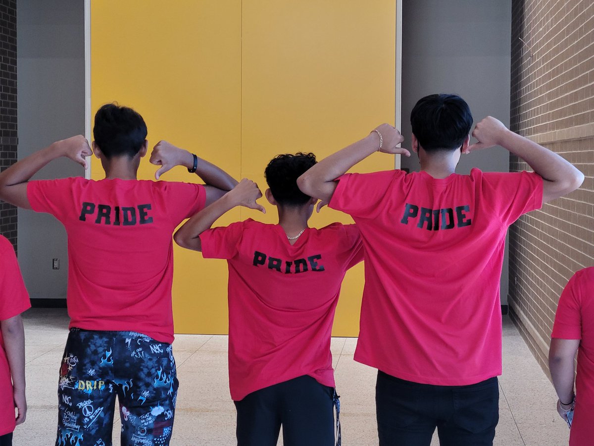 Lucia Flores tweet media