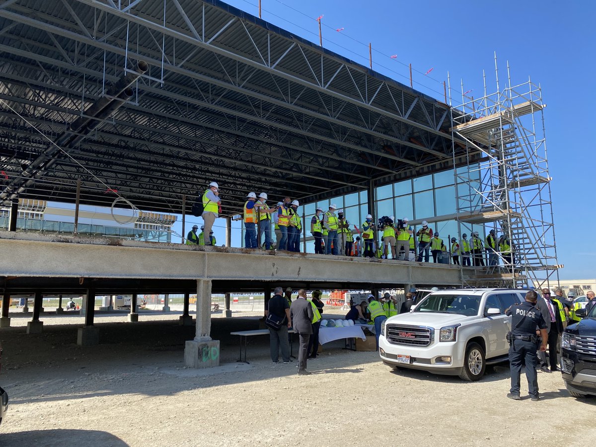 DFWAirport's tweet photo. Thank you to @SecretaryPete and other congressional legislators for visiting DFW Airport to tour some of our infrastructure projects, including our High C gate concourse currently under construction. 

We're excited to work with our partners on this critical need for the region. https://t.co/v58MxoXEY8