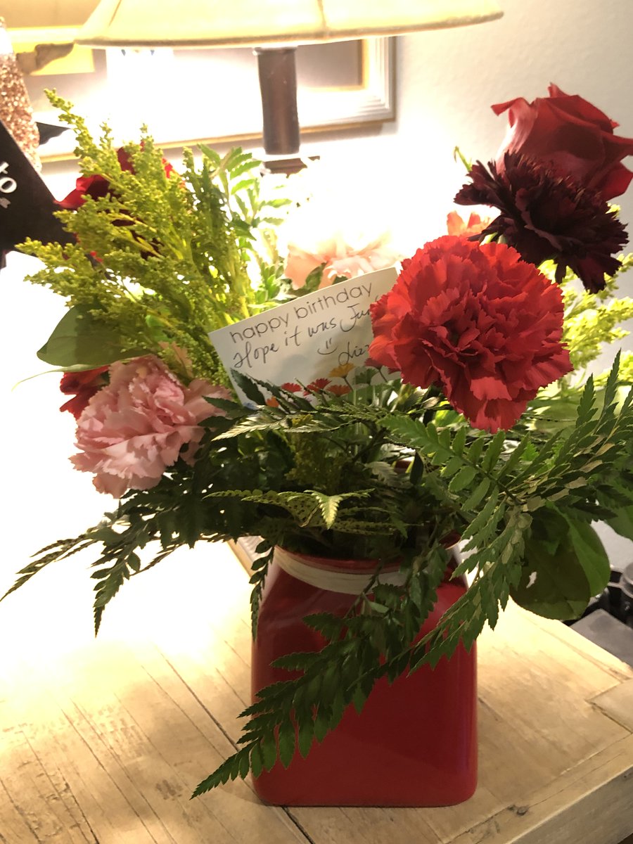 In life, it's the simple things that make life wonderful.  Thank you Lizzette Suarez with @FromHisGardenFlowers for these lovely flowers. <a href="/nawboSA/">NAWBO San Antonio</a>