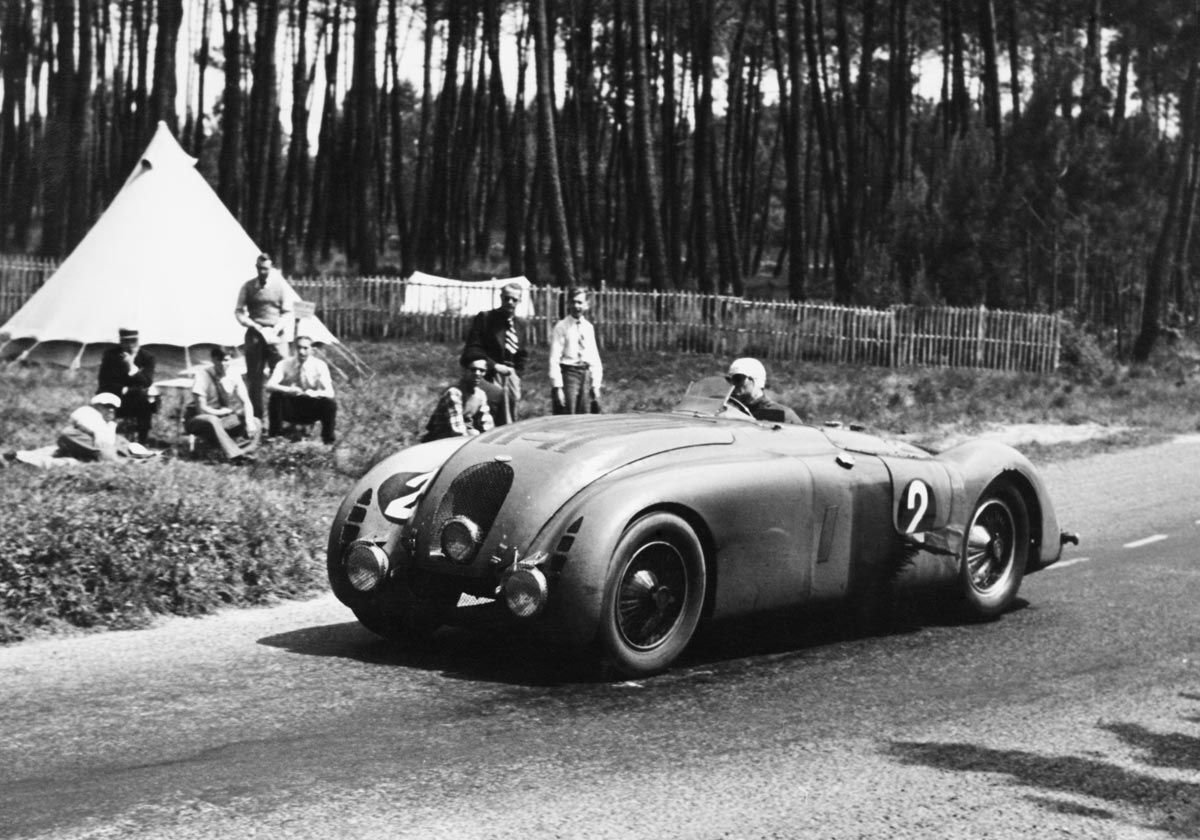 SimeoneMuseum's tweet photo. #TheSimeone 1936 Bugatti 57G “Tank” won the 1936 French Grand Prix, and then went to be the overall winner of the 1937 Le Mans. It is one of just three ever manufactured, and is the only one to survive to this day.
Visit https://t.co/RV1fvSnT1G to learn more.
#TheyWereThere https://t.co/lr9kfuSTu1