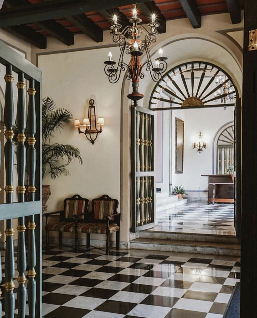 Hotel El Convento tweet media