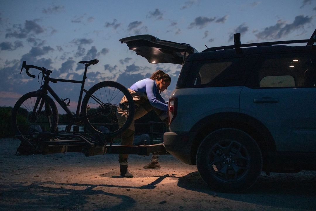 yakimaracks's tweet image. @sofia_jaramillo5 is always ready to hit the road without a moments notice. 📸 @shannon.corsi @fordbronco 
#YakimaRacks #TakeItEasy #EXOSystem