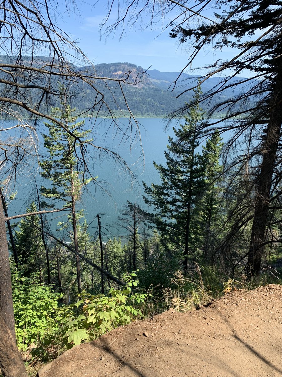 Afternoon off to hike #multnomahfalls… what a view!