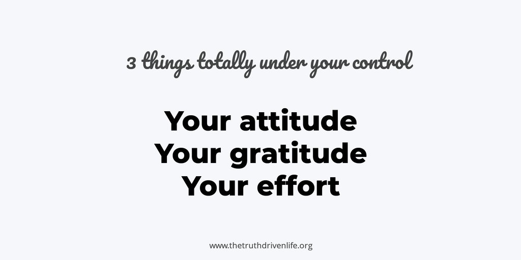 ichoosetruth's tweet photo. What does INTERNAL LIFE MANAGEMENT look like? It looks like you managing your attitude, your gratitude and your effort. You can't control people/circumstances outside of you but you can control yourself. #growthmindset #attitude #gratitude https://t.co/qQrLhzJ4e0