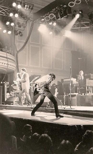 backinthegood's tweet photo. Bruce Springsteen and The E Street Band
Newcastle City Hall, 11th May , 1981 https://t.co/1jWSSSOgiD