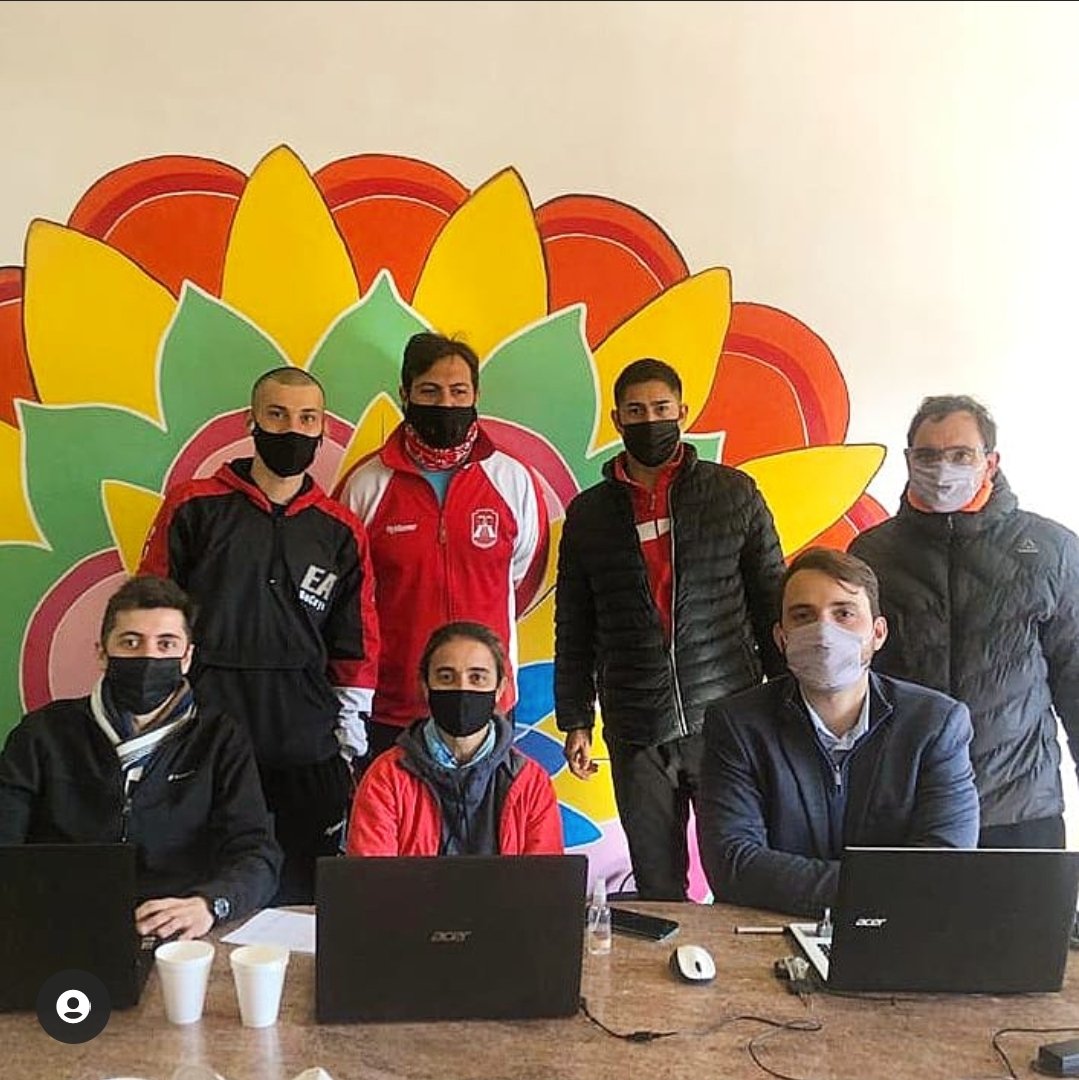 Gracias a los organizadores de las 56° Olimpiadas y en especial a la Comisión de Voley por convocarme como Jurado de la disciplina.
🐔 Siempre es un honor colaborar con mi querida  Escuela de Agricultura y más aún en pos de que el fuego de <a href="/OlimpiadasEA/">59 olimpiadas</a> no se apague nunca🔥