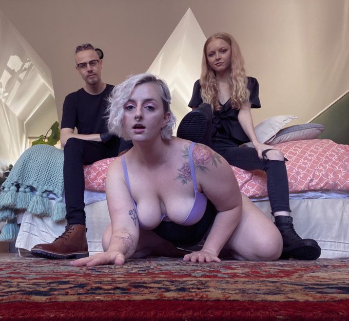 Who wants to watch my big brother @Gentlemans_Sol and me bully the adorable and slutty @Pinkalicious666<a class="tags" target="_blank" title="On Twitter" href="/?out=eyJ0eXAiOiJKV1QiLCJhbGciOiJIUzUxMiJ9.eyJpYXQiOjE3MjE2Njk3NjYsImlzcyI6InR3cG9ybnN0YXJzLmNvbSIsIm5iZiI6MTcyMTY2OTc2NiwiZXhwIjoxNzUzMjA1NzY2LCJyZWRpcmVjdF91cmwiOiJodHRwczovL3R3aXR0ZXIuY29tL0dlbnRsZW1hbnNfU29sIn0.MfdNi8NqxmPmaPjwdr1tKqUOSeppwJnrzuoT6Jg7ZnW0BT44rU4plIKJ9KqfNTca84RahanE2vOW5vJGsQgMug">@Gentlemans_Sol</a><a href="/tag/femdom"class="tags"><span>#femdom</span></a><a href="/tag/spanking"class="tags"><span>#spanking</span></a>