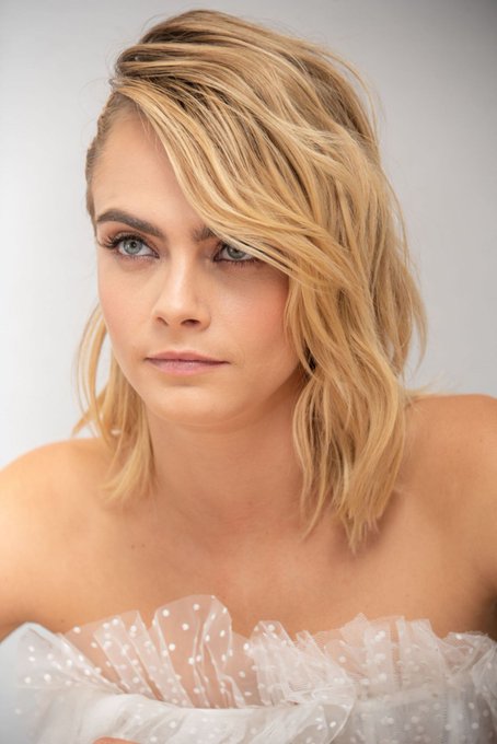 Happy 29th Birthday Shout Out to the lovely model/actress Cara Delevingne!!! 