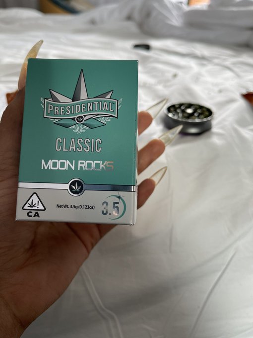 Currently ❤️&zwj;🔥 https://t.co/oYMSep5X8X