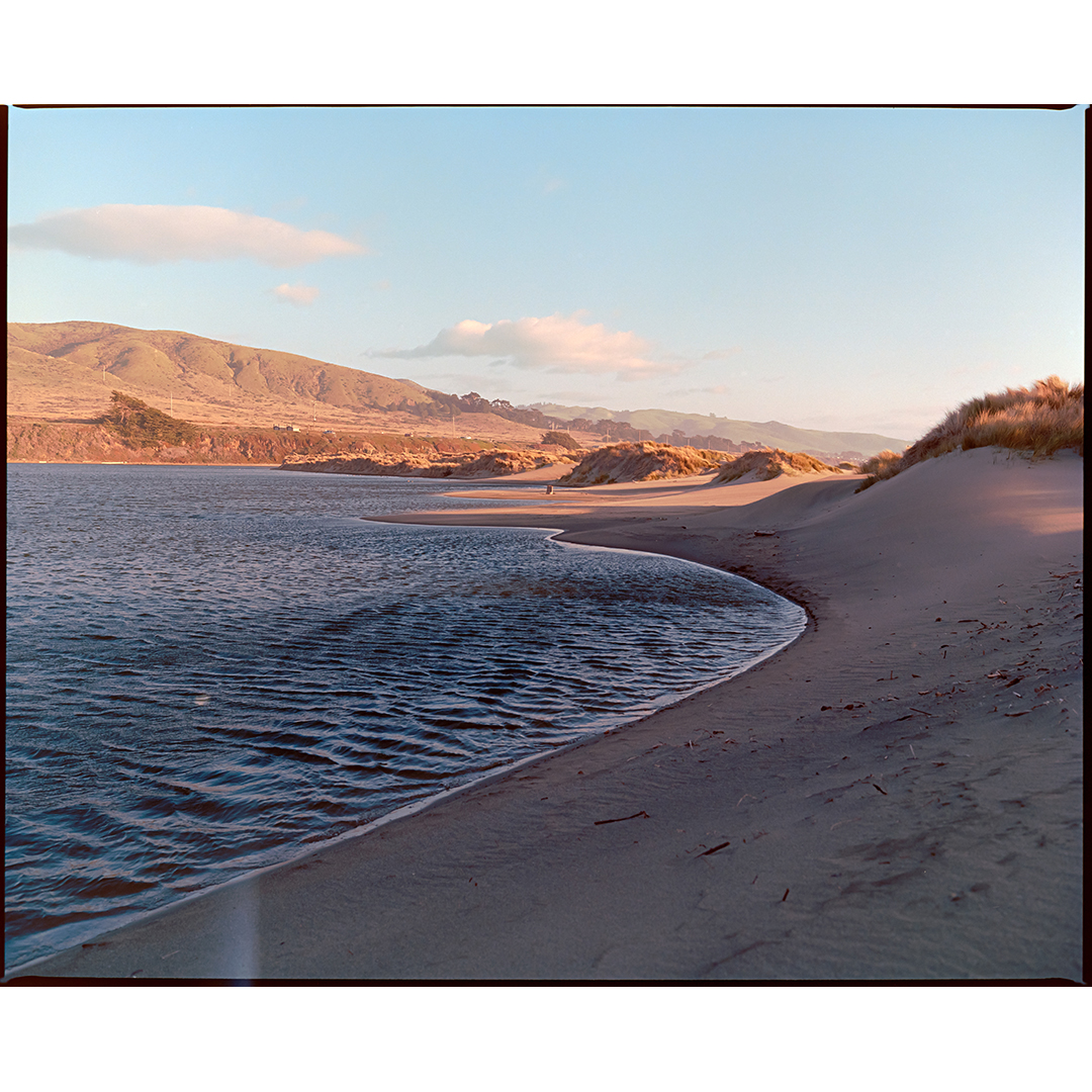 KodakProFilmBiz's tweet image. Mat Rick @MatRickPhoto 
🎞️ #kodakprofessional
#summerwinter

(1&amp;amp;3): 🎞️#ektar100
1: 📸Mamiya RZ67 3: 📸Voigtlander Bessa II
2: 🎞️#portra400 📸Bronica RF645
4: 🎞️#ektachrome100 📸Bronica RF645

#filmphotography #filmcommunity #naturefilmphotography #landscapefilmphotography