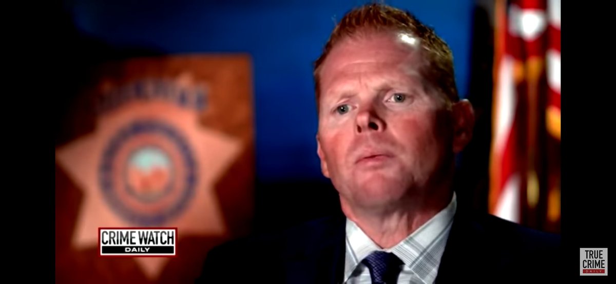 DeepDiive's tweet photo. @billburr @theMMPodcast Is this you?! What are you doing on a crime show? 🤔 https://t.co/XYh4a0RZBC