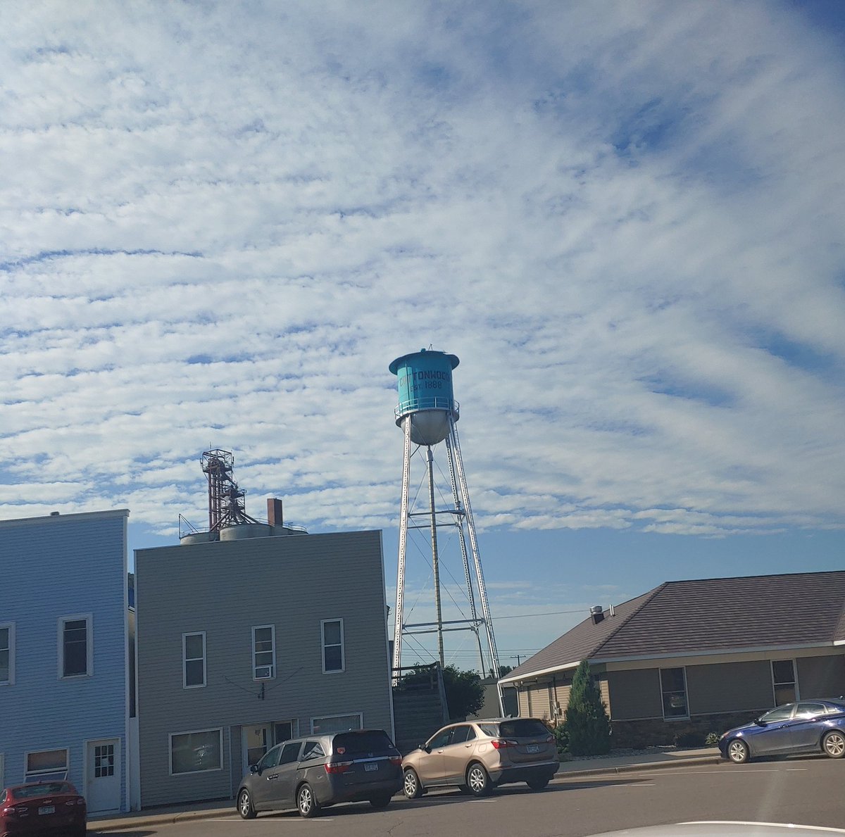 MNSmallCities's tweet photo. Final day of mini tour. Visiting 8 cities. Cottonwood, Echo, Clara City, Prinsburg, Murdoch, Woodlake, Pennock &amp; Raymond. South good work being done around the state in these communities. https://t.co/bNXFR7Cz1Y