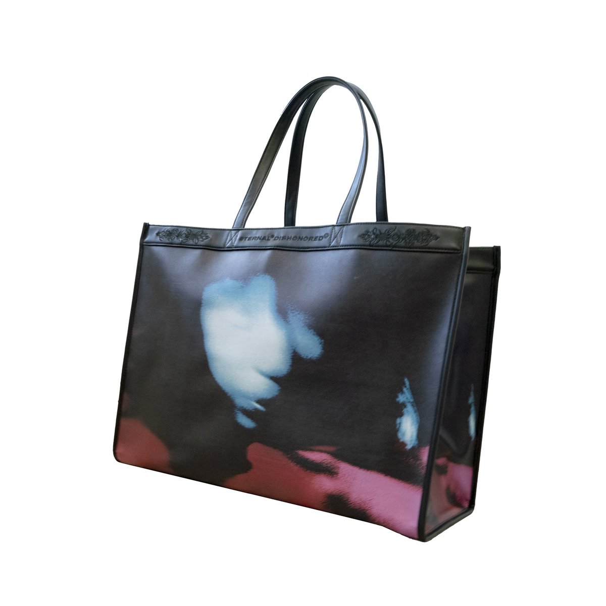 deathbydshnrd's tweet photo. “RESTRUCTURED” Leather Tote
AVAILABLE 8/20 @7PM CT
-Fully cut and sewn
-Oversized all over print
[$120 USD]
[only 200 made] https://t.co/uMaoE7rxbJ