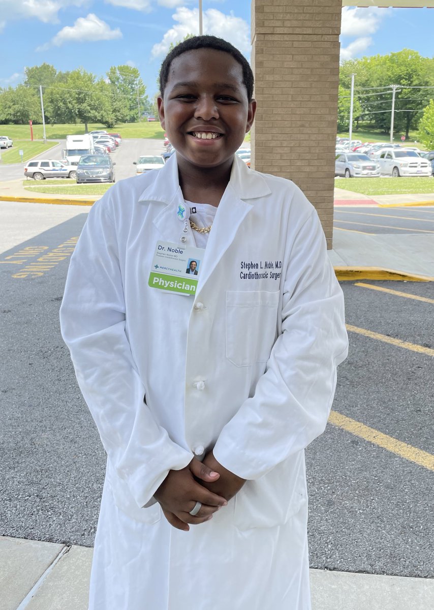DrSteveMD's tweet photo. Thank you future Dr. FH 🙏🏾

Med family he’s ready and on the path. Let’s lift this young man up✊🏾
@TeamBMWC 
#BMIM #Sankofa
@BMWC_TheMission @DoctorDaleMD #ABCTS 
#BlackMedTwitter
#DrDan @cmmpmed 
#EsportsToMedicine
#Esports #BlackBoyMagic #BlackBoyJoy
*posted with permission https://t.co/h88iOqOyvX