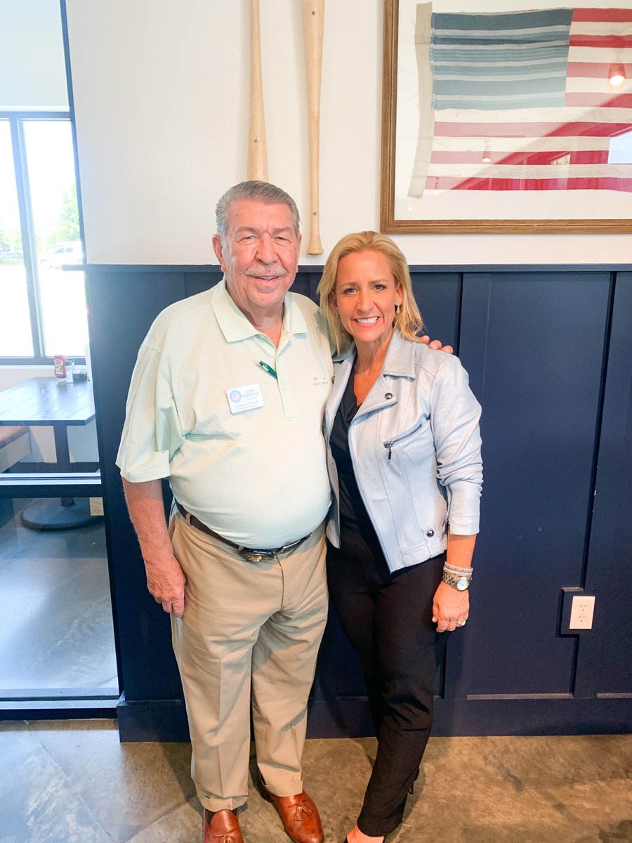 LeslieRutledge's tweet photo. Enjoyed being in Fort Smith with local business owners. As Governor, I will grow more jobs & keep fighting for small businesses! #MakeArkansasFirst https://t.co/bvz0MkFPHC