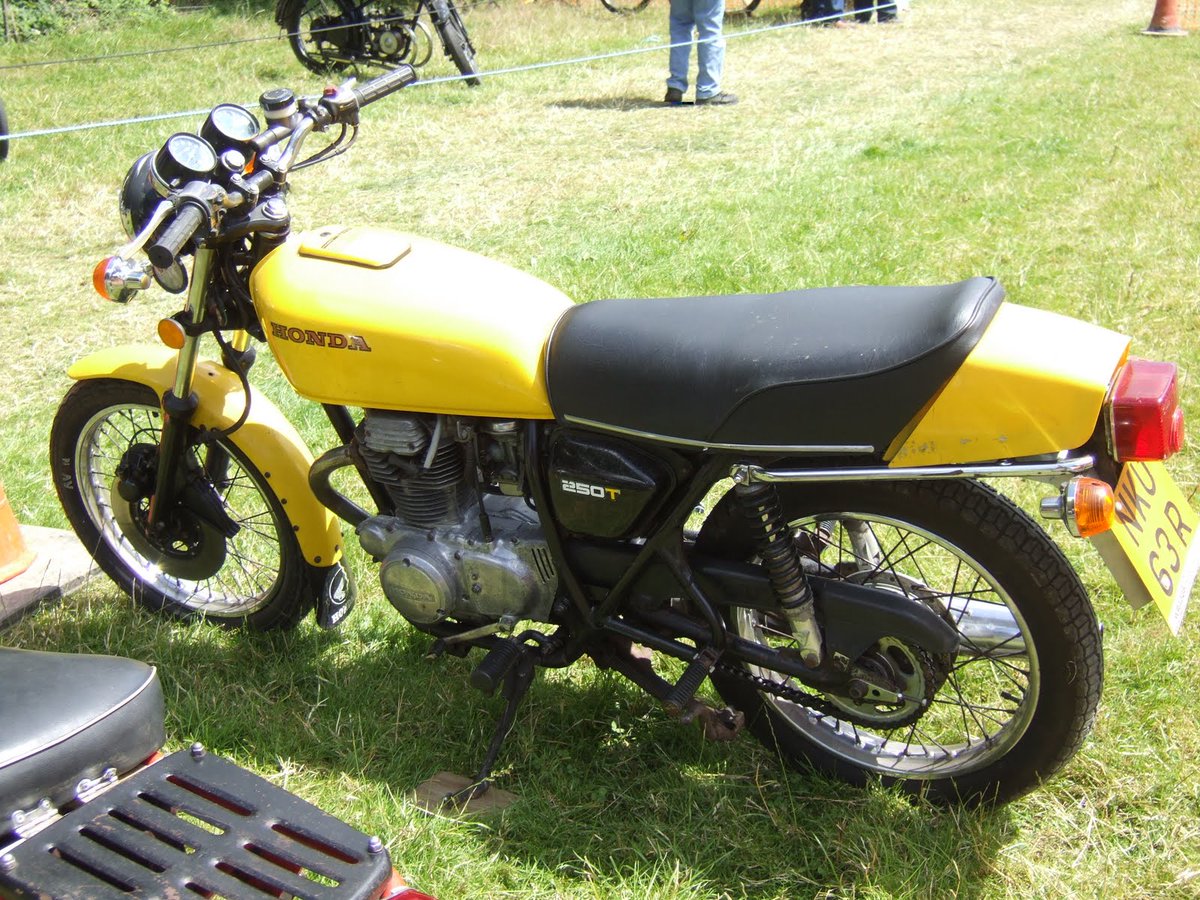 MotorcyclesJPN's tweet photo. 【CJ250T】
"The more we thought about it, the more it seemed that the Honda CJ250T was the Holy Grail in our rather pointless quest..." 
[Motorcycle No. 236 (Ⅰ)]
#CJ250T #CB250T #CJ360T #CB360T #Honda

《Web》https://t.co/v9kWjOkROG https://t.co/9u4VcX2mR9