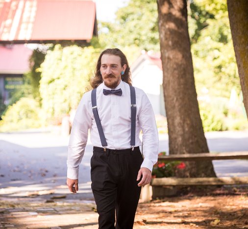 FictionBassed's tweet photo. Alright I guess I had a lil bit of drip at my brother's wedding https://t.co/gpT6yDsW8l