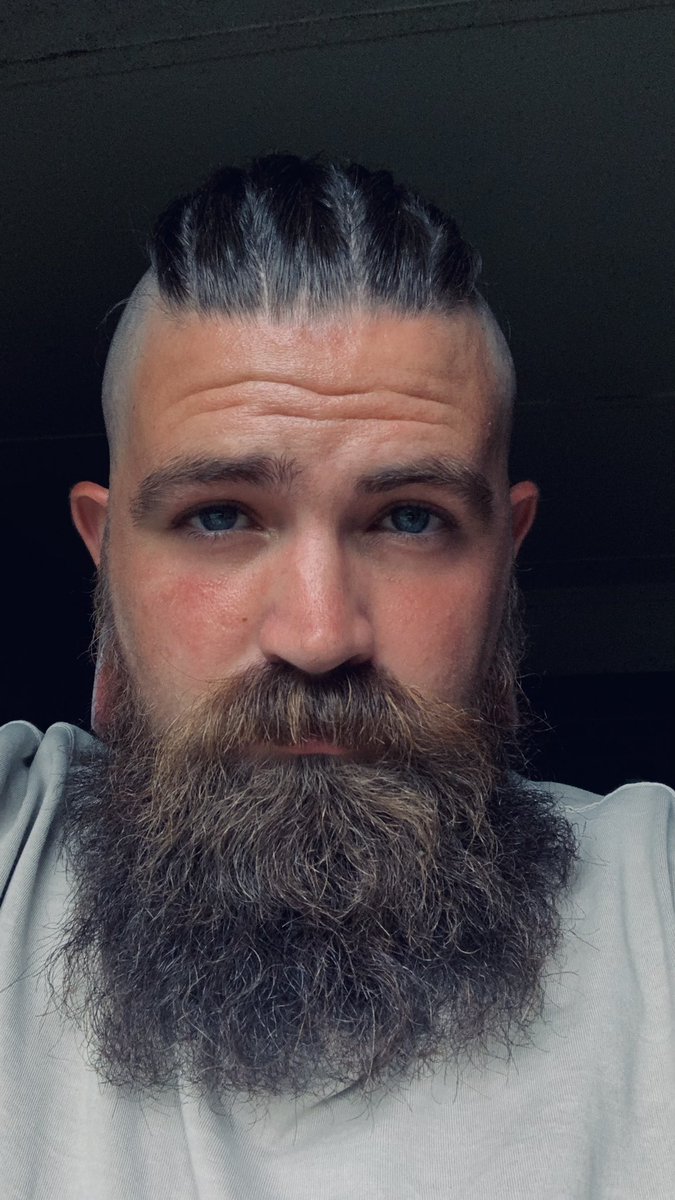 thy_am_alex's tweet photo. Got a new hairstyle I like it #Vikings #Hairstyle https://t.co/d5rC4YwNlj