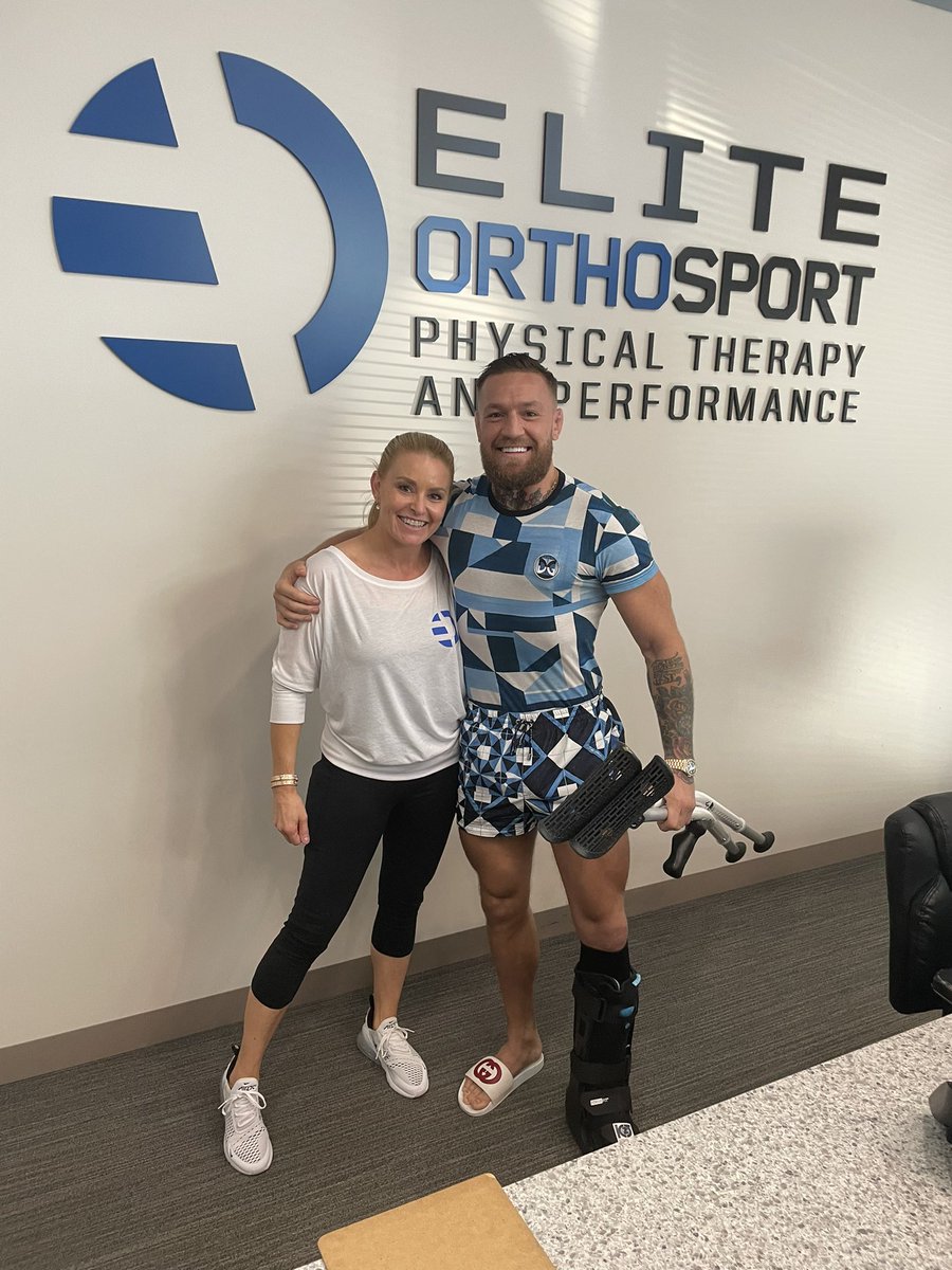 Conor McGregor tweet media