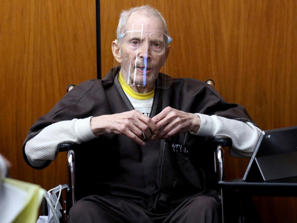 Robert Durst resumes testimony in his L.A. murder trial