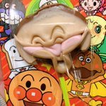 これはずるい!溶けてしまったアンパンマンペロペロチョコの顔が面白い!