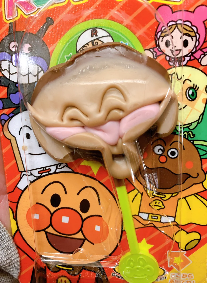 これはずるい！溶けてしまったアンパンマンペロペロチョコの顔が面白いwww