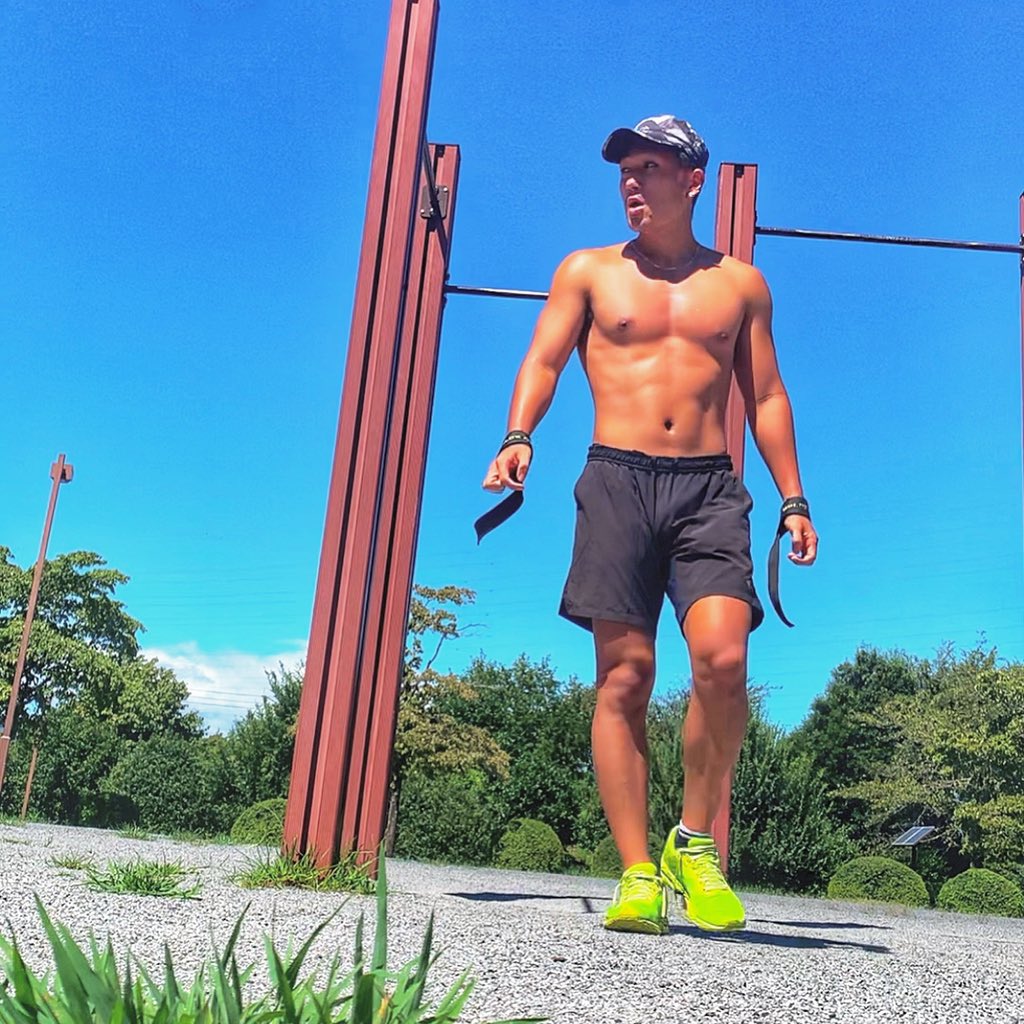 bolt3542's tweet photo. evryday training💪
まだまだわがままボディだわ💩
今日から職人の時以来の6連勤⛑
今日も1日元気に頑張ろう‼︎🍺
#training
#workout 
#anytimefitness 
#myprotein 
#redbull 
#今日から6連勤 https://t.co/EvpjmLJLIf