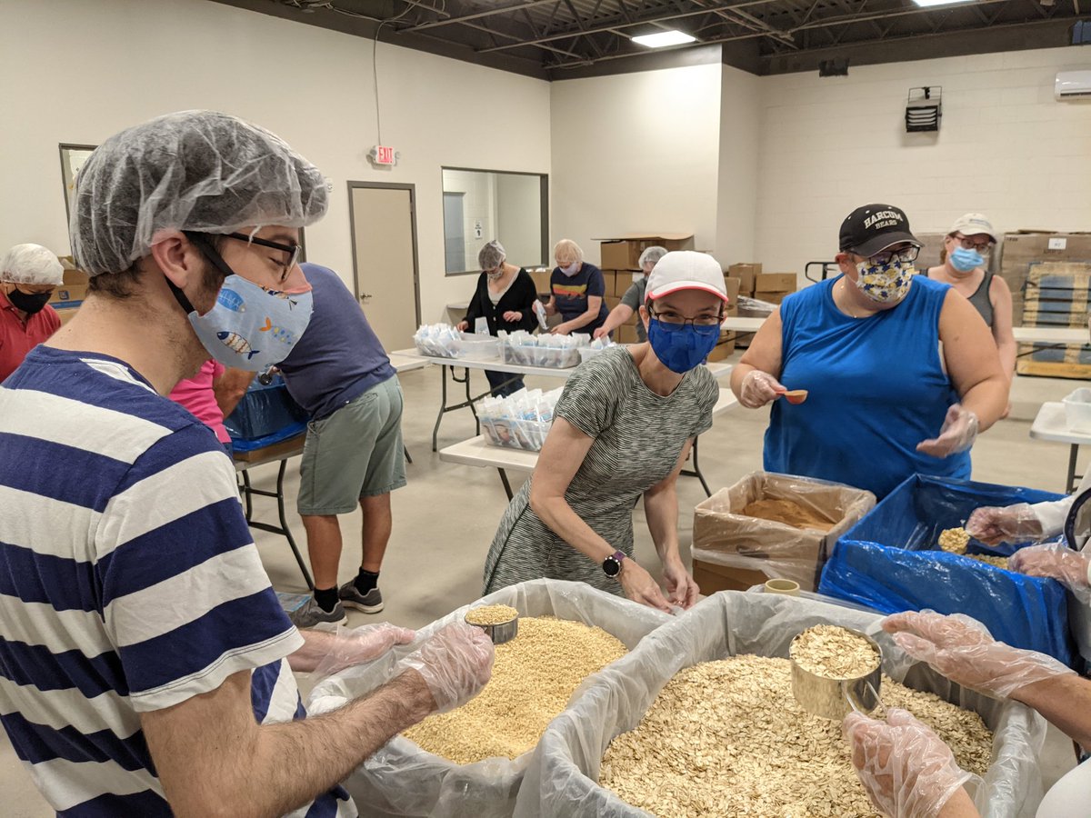 MarplePres's tweet photo. 9288 meals in 2 hours. 
90% will fight hunger locally. 
What a wonderful way to spend time together. #marple #loveyourneighbor @KAH_HQ https://t.co/r2xPfaXL0O