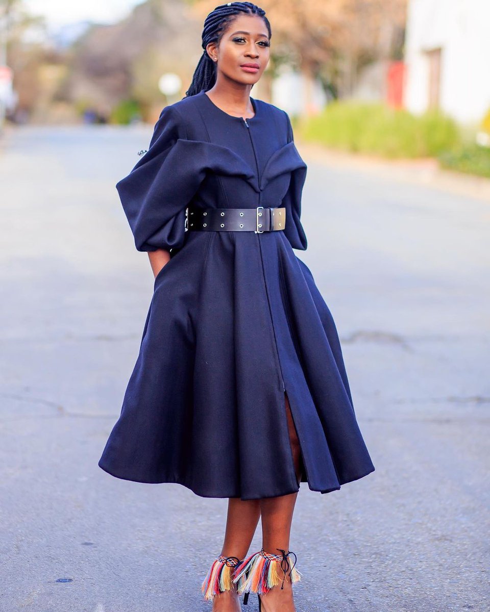 safashionweek's tweet photo. Can we take a moment to appreciate @nelaskitchensa in ensemble by @errefashion 🖤 - This coming season, they will showcase their latest #AW22 collection in 'The #Satiskin Rise &amp; Shine Collections' 

Subscribe to our newsletter: https://t.co/Ff5rUUfwCq

#SAFW

📸 @thabo_nyembe https://t.co/xSw1jyTNNU