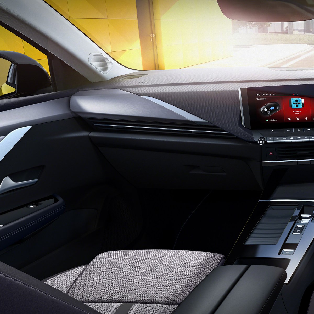 YWRVauxhall's tweet image. We’ve taken driving experiences to the next level in the All-New Astra, with the fully digital Pure Panel streamlining two touchscreen displays! 😍

Discover more: ow.ly/626R50FOHAF

#Vauxhall #NewAstra #TouchscreenDisplay