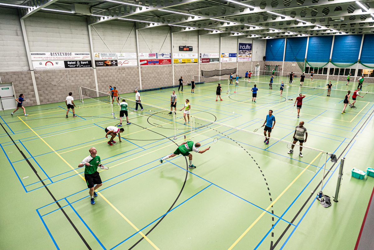 ‘Flexibeler sporten is het sporten van de toekomst’, is de overtuiging van Rotterdam Sportsupport. Daarom werkt de organisatie sinds kort met het online platform Inviplay. Badmintonclub Ommoord biedt via Inviplay flexibele lidmaatschappen aan. Interview: gezond010.nl/inviplay/https…