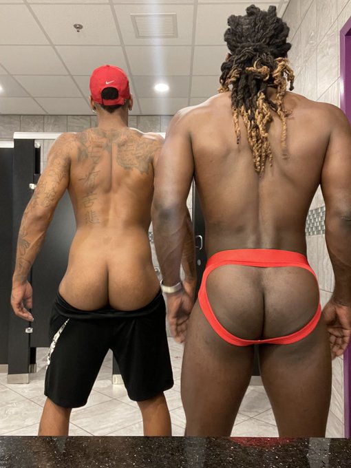 Back day HUMP DAY w/ @UnderstandTrap and @BamsexyBam  Eating time 🍽🍑🤤🥵😍 https://t.co/uWhikWtLOG<a class="tags" href="/tag/understandtrap">@understandtrap</a><a class="tags" href="/tag/bamsexybam">@bamsexybam</a><a href="/tag/happyhumpday"class="tags"><span>#happyhumpday</span></a><a href="/tag/feet"class="tags"><span>#feet</span></a><a href="/tag/ass"class="tags"><span>#ass</span></a><a href="/tag/bigolbooty"class="tags"><span>#bigolbooty</span></a><a href="/tag/assandf"class="tags"><span>#assandf</span></a>