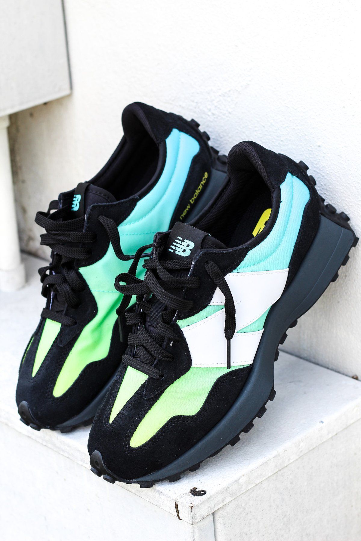 JustFreshKicks on X