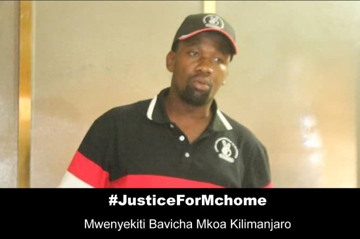 bavicha_taifa's tweet photo. Agosti 10,2021 Mahakama ya Kisutu ilimfutia kesi Na.77/2020 mwenyekiti wa Bavicha Mkoa wa Kilimanjaro @LembrusMchome baada ya upande wa Jamhuri kushindwa kukamilisha upelelezi kwa wakati.

Akakamatwa tena na @tanpol na kupelekwa kituo cha Polisi Oysterbay, leo ana siku 3 mahabusu https://t.co/5Bg5Qw8dcw